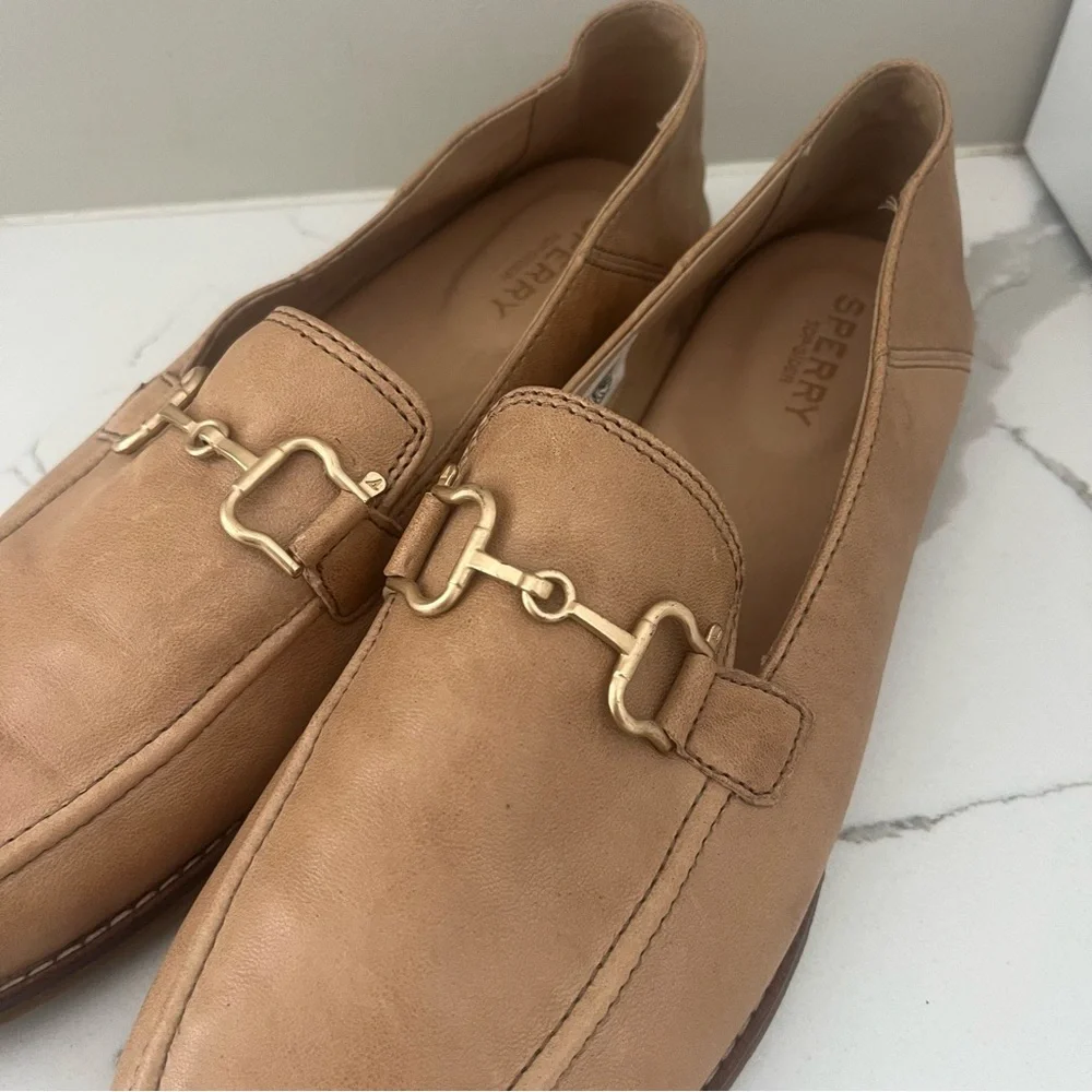 Sperry , Women’s Tan Speery seaport buckle, women’s Loafers, Size 10
